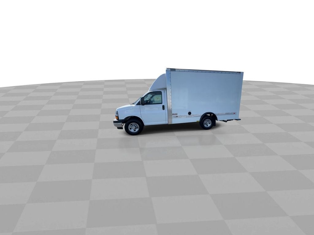 2025 Chevrolet Express Cutaway 3500 — interior view