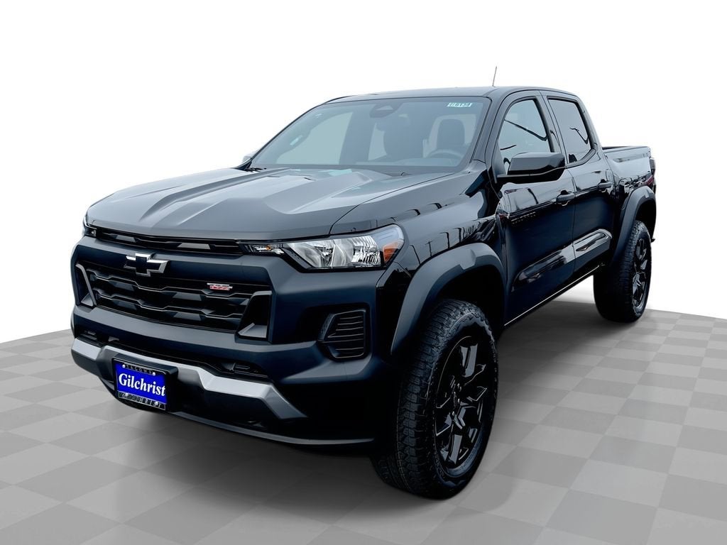 2026 Chevrolet Colorado Trail Boss in Black — front three-quarter view