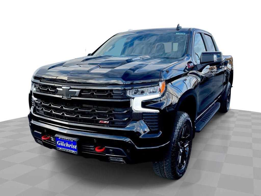 2026 Chevrolet Silverado 1500 LT Trail Boss in Black — front three-quarter view