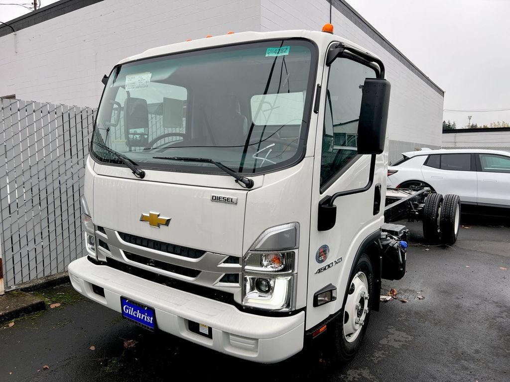 2024 Chevrolet Low Cab Forward 4500 XD NA in Arc White — front three-quarter view