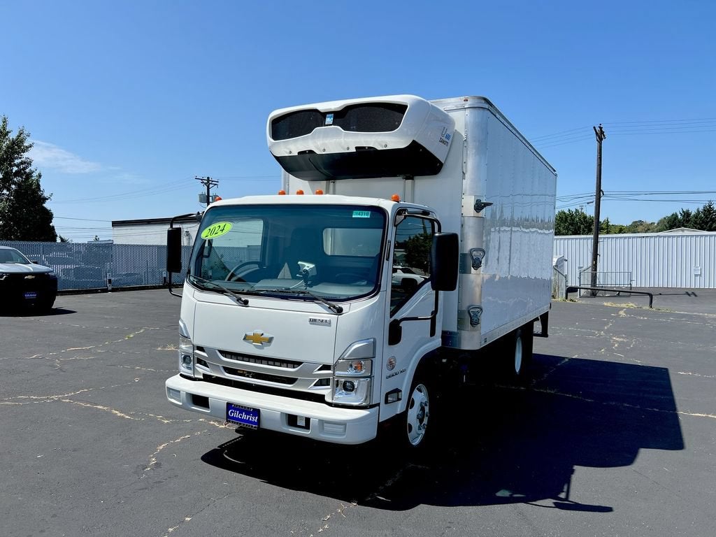 2024 Chevrolet Low Cab Forward 5500 XD NA in Arc White — front three-quarter view